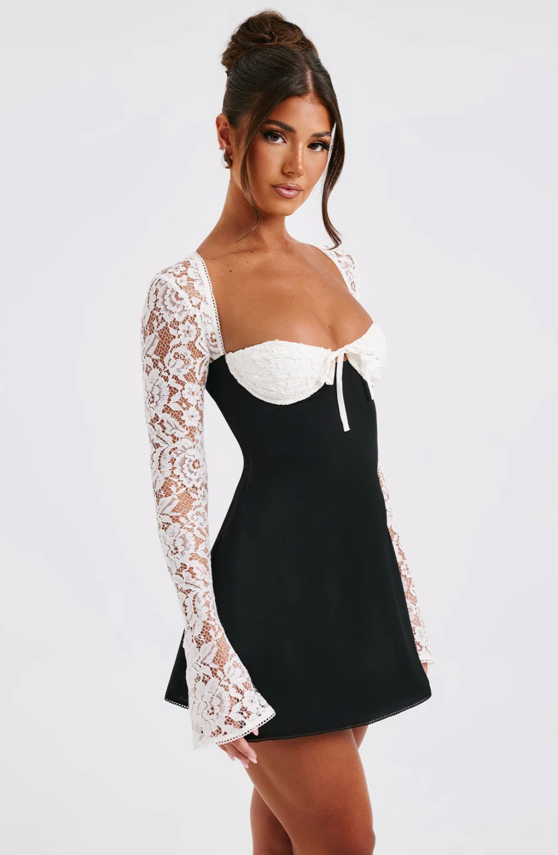 LIZA LACE MINI DRESS - BLACK/WHITE